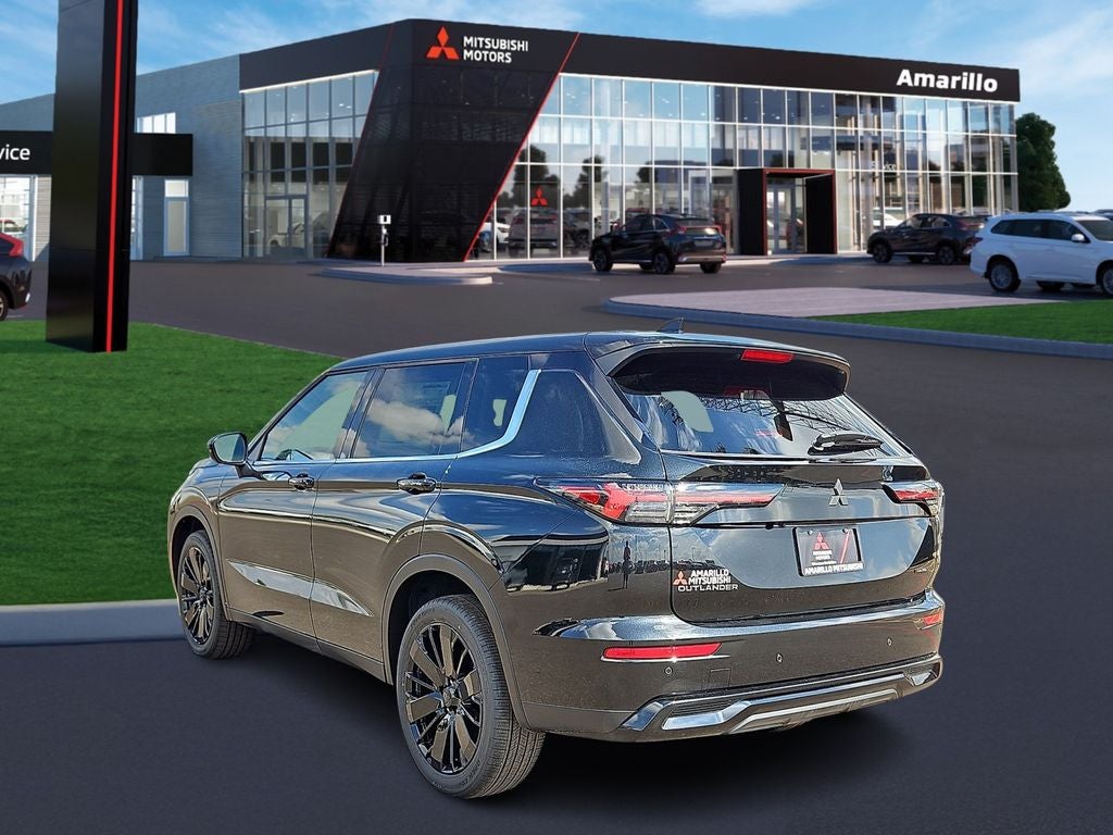 2026 Mitsubishi Outlander LE