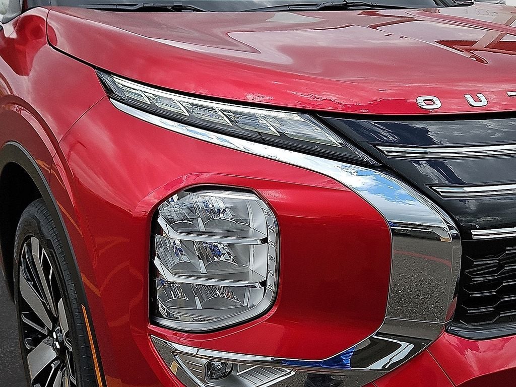 2026 Mitsubishi Outlander SE
