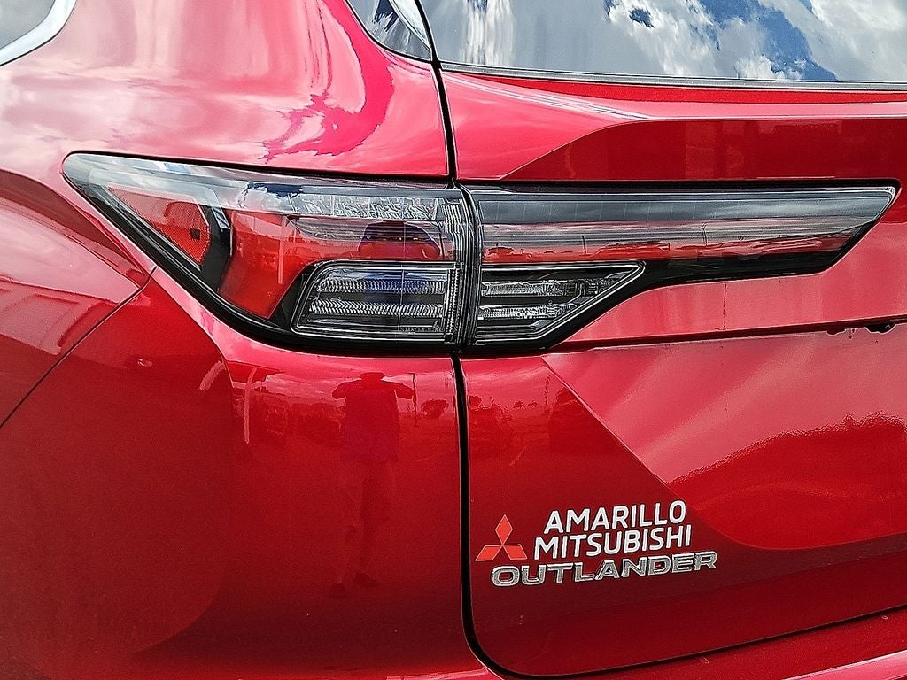 2026 Mitsubishi Outlander SE