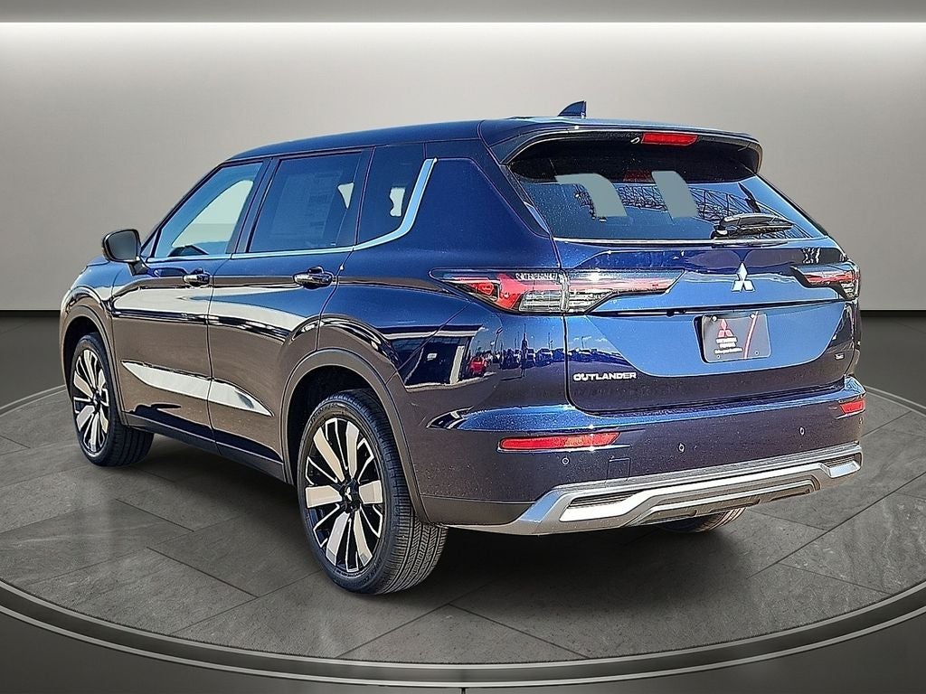 2026 Mitsubishi Outlander SE