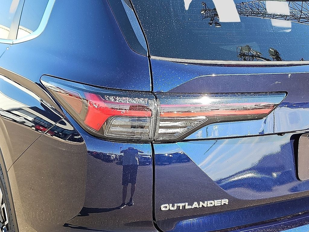 2026 Mitsubishi Outlander SE