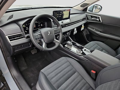 2026 Mitsubishi Outlander SE