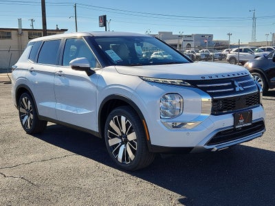 2026 Mitsubishi Outlander SE