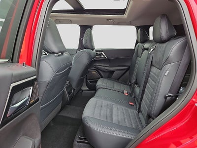 2026 Mitsubishi Outlander SE