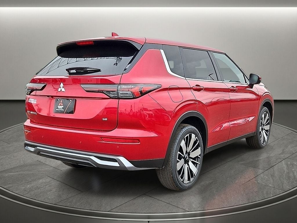 2026 Mitsubishi Outlander SE