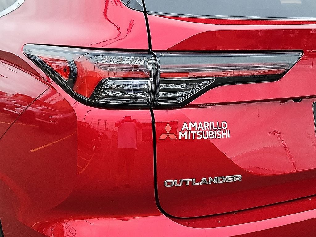 2026 Mitsubishi Outlander SE