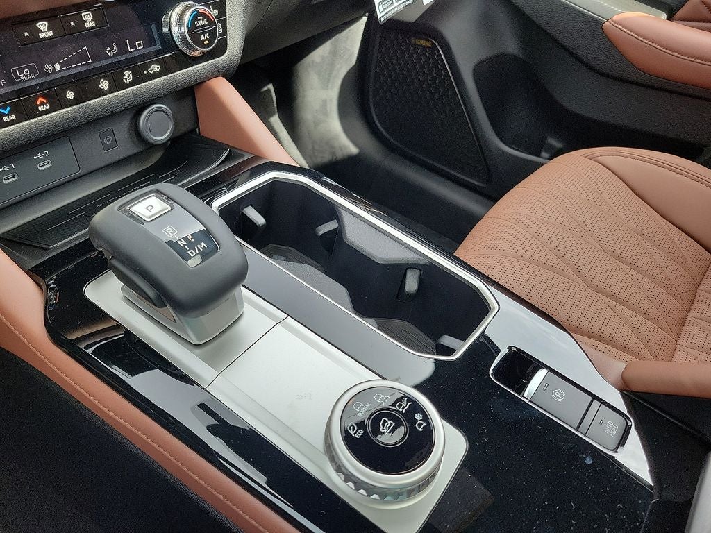 2025 Mitsubishi Outlander SEL