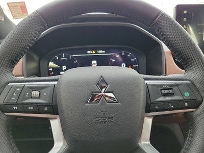 2025 Mitsubishi Outlander SEL