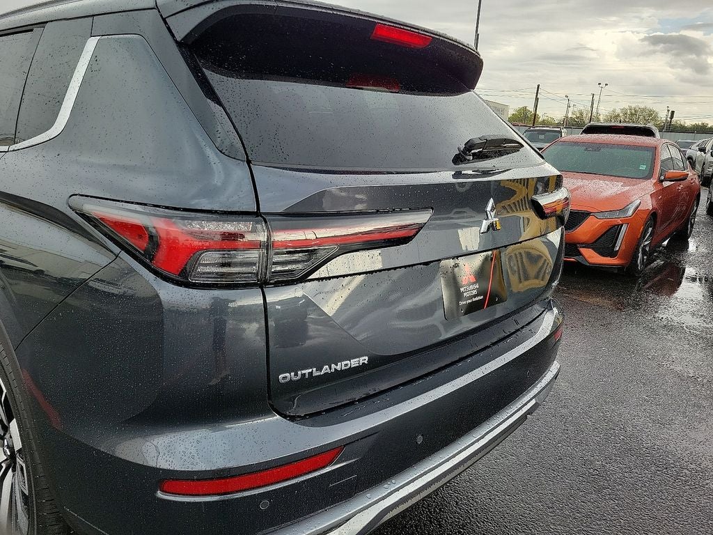 2025 Mitsubishi Outlander SEL