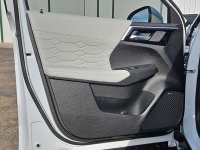 2025 Mitsubishi Outlander SEL