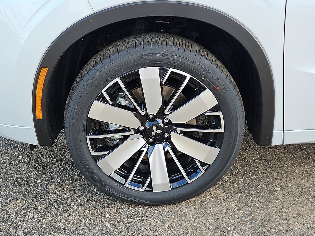 2025 Mitsubishi Outlander SEL