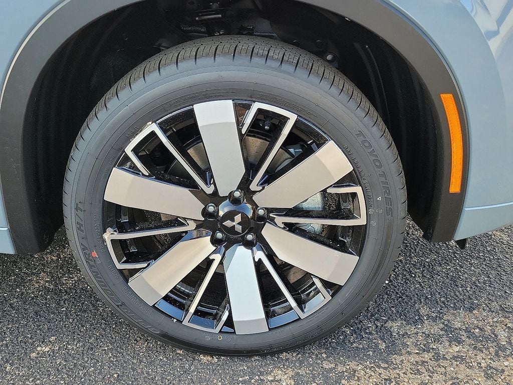 2025 Mitsubishi Outlander SEL