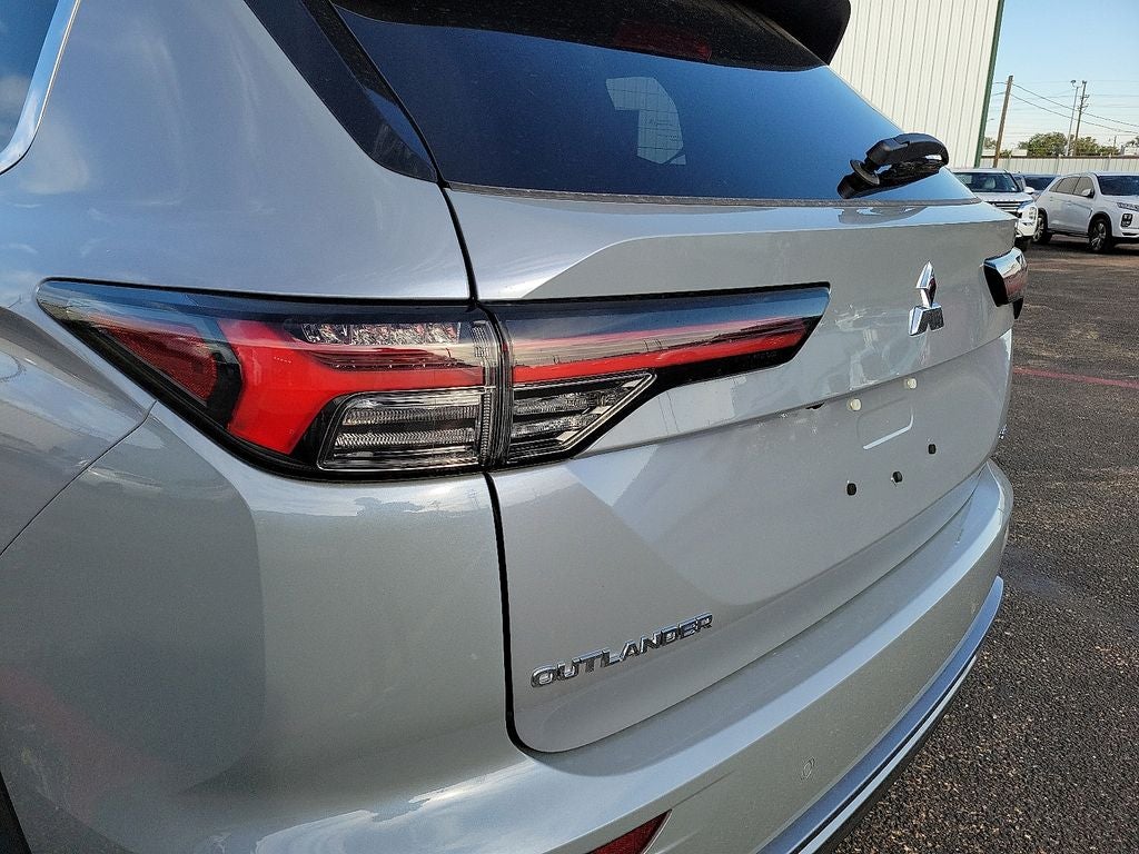 2025 Mitsubishi Outlander SEL