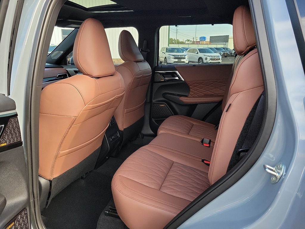 2025 Mitsubishi Outlander SEL