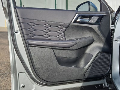 2025 Mitsubishi Outlander SEL