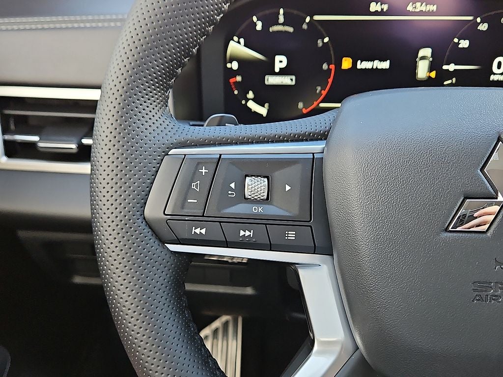 2025 Mitsubishi Outlander SEL