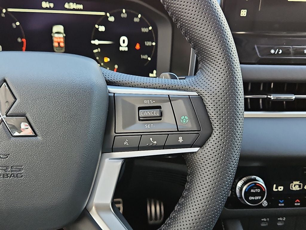 2025 Mitsubishi Outlander SEL