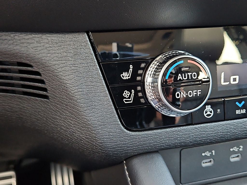 2025 Mitsubishi Outlander SEL