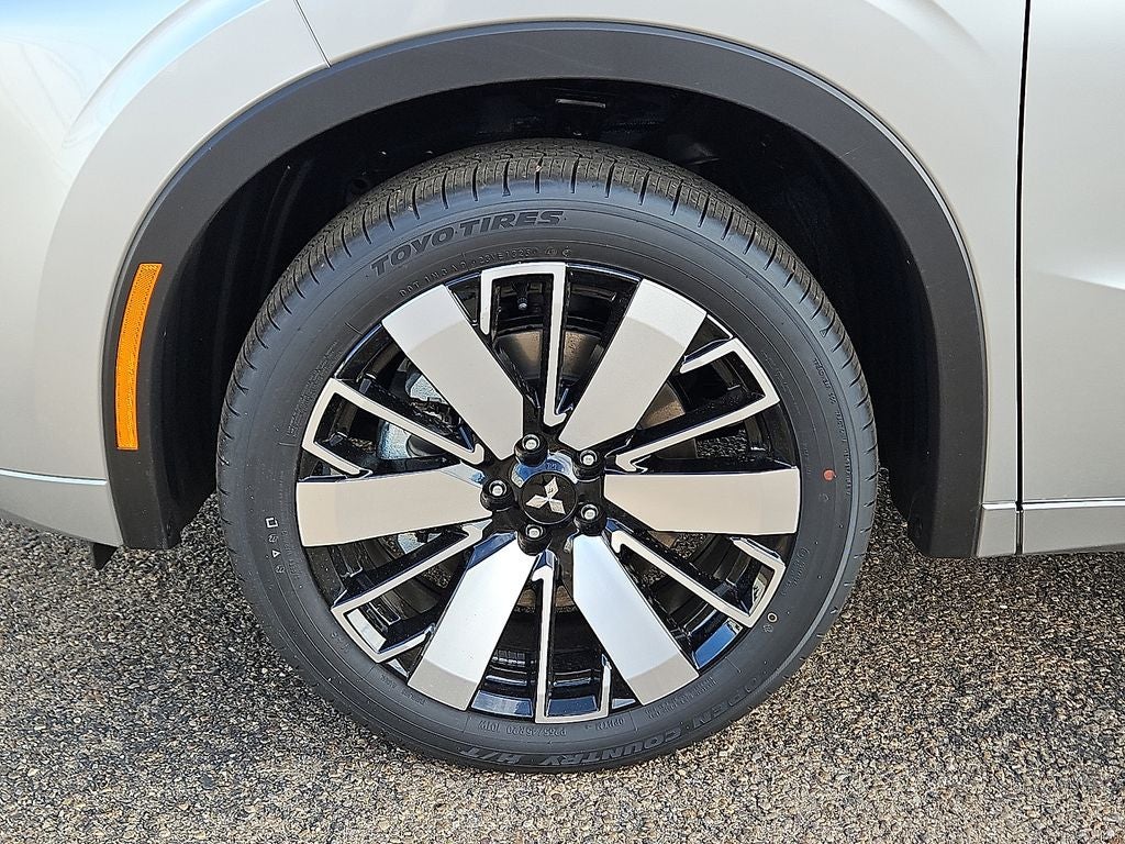 2025 Mitsubishi Outlander SEL