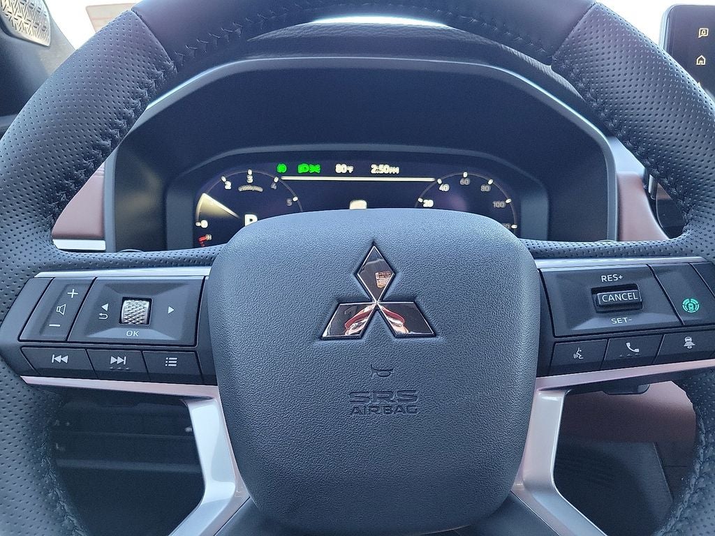 2025 Mitsubishi Outlander SEL