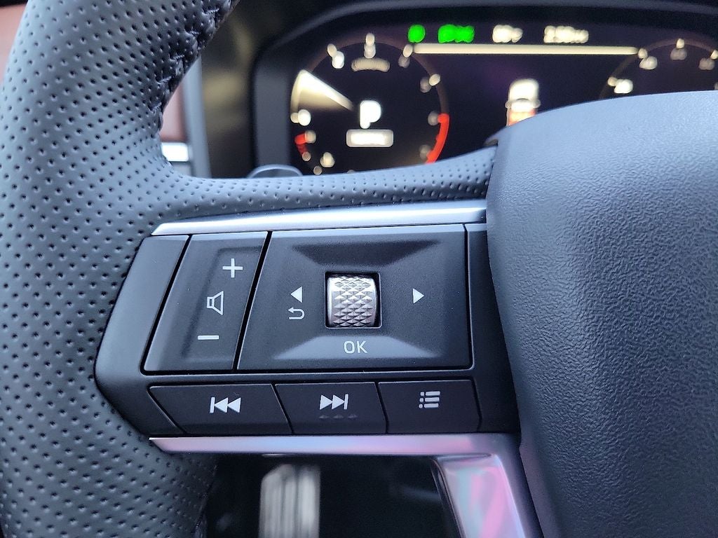 2025 Mitsubishi Outlander SEL