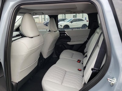 2025 Mitsubishi Outlander SEL