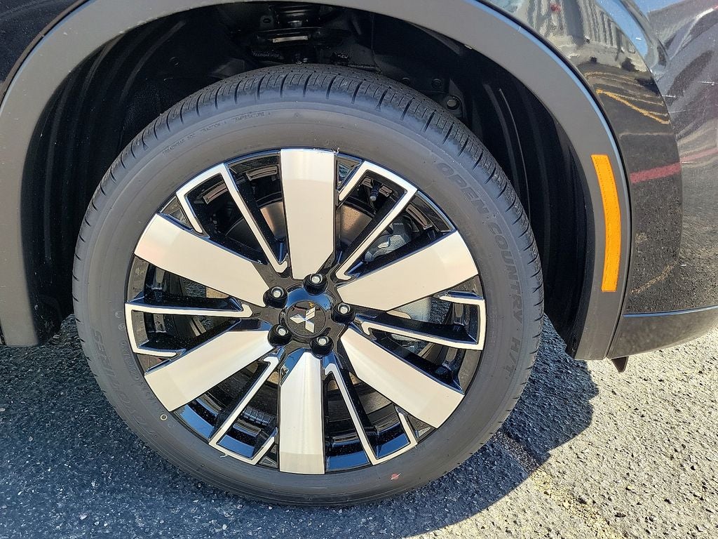 2025 Mitsubishi Outlander SEL