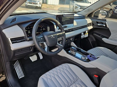 2025 Mitsubishi Outlander SEL