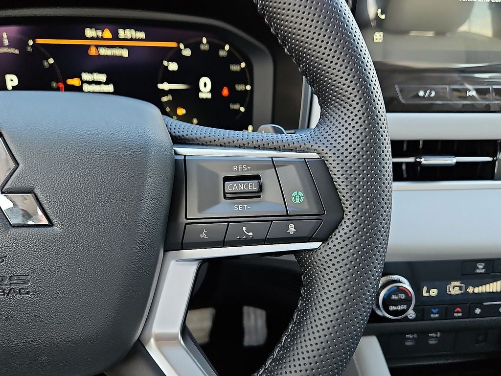 2025 Mitsubishi Outlander SEL