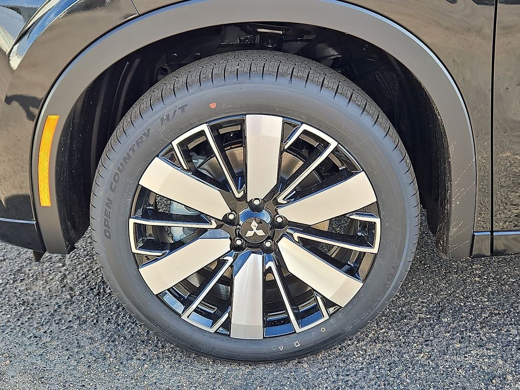 2025 Mitsubishi Outlander SEL