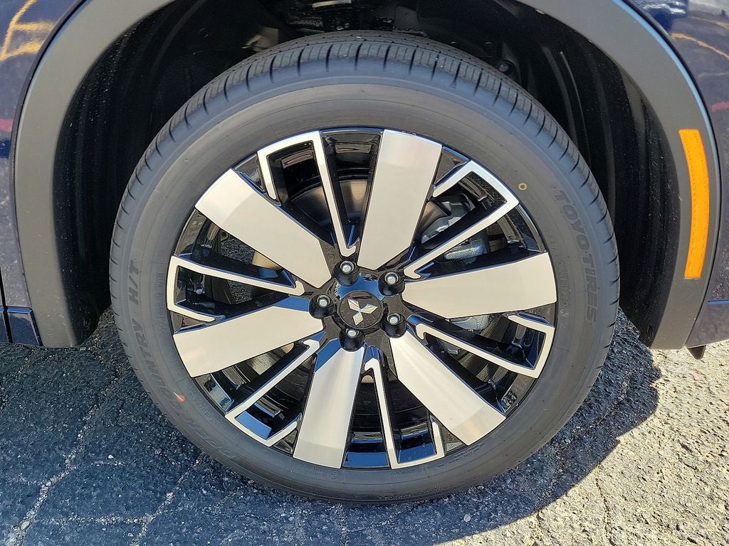 2025 Mitsubishi Outlander SEL