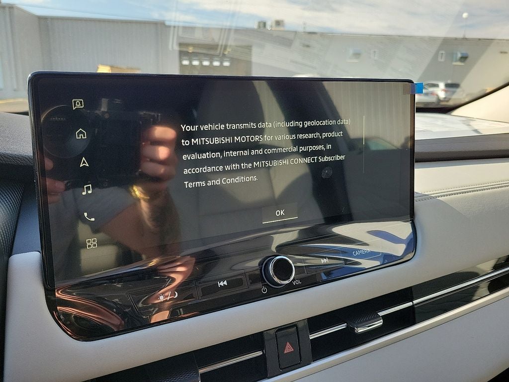 2025 Mitsubishi Outlander SEL