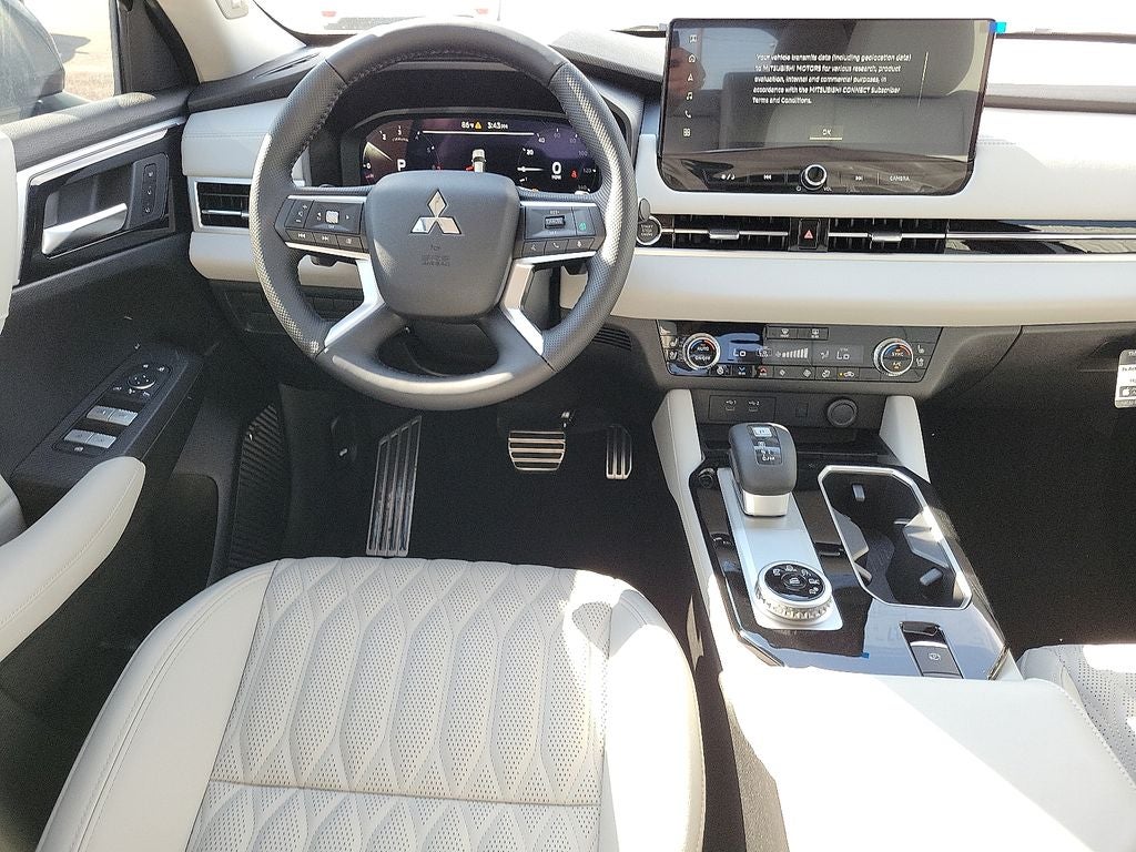 2025 Mitsubishi Outlander SEL