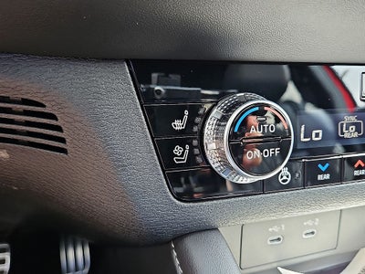 2026 Mitsubishi Outlander Black Edition