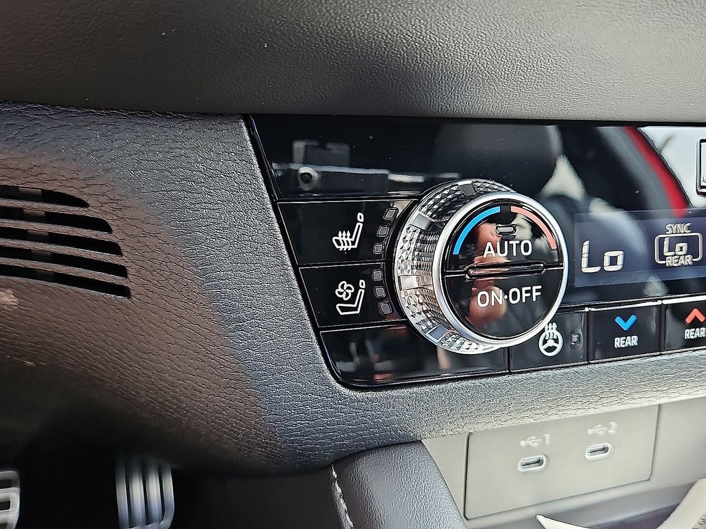 2026 Mitsubishi Outlander Black Edition