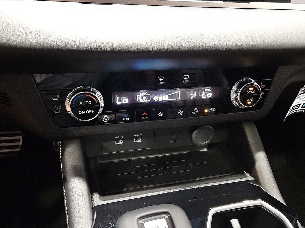 2026 Mitsubishi Outlander Black Edition