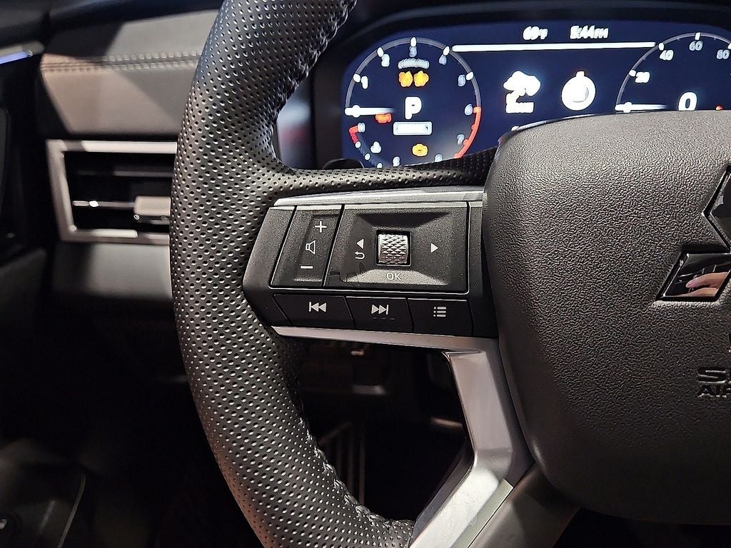 2026 Mitsubishi Outlander Black Edition