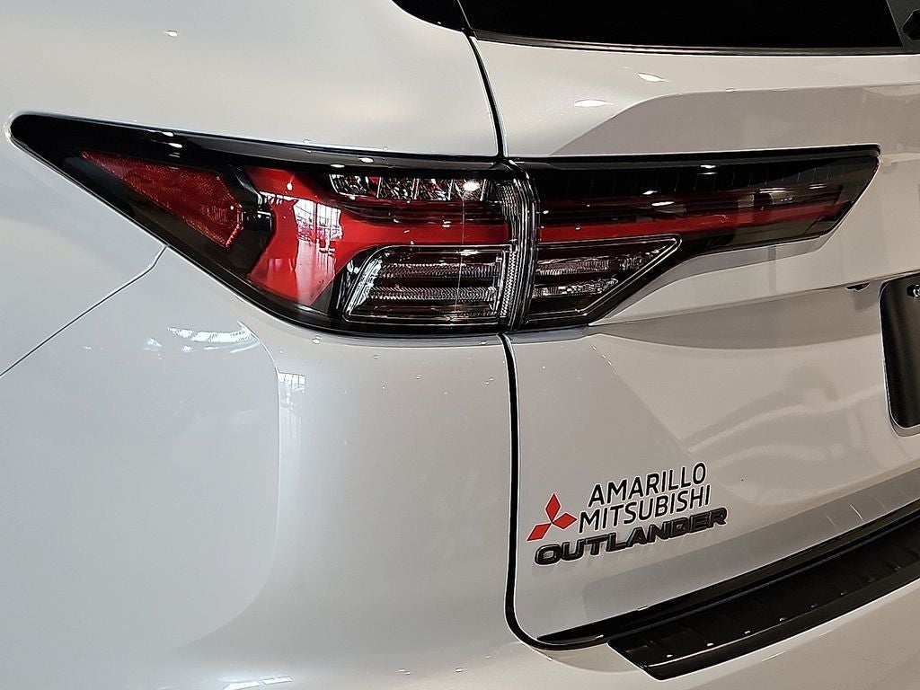2026 Mitsubishi Outlander Black Edition