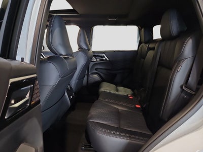 2026 Mitsubishi Outlander Black Edition