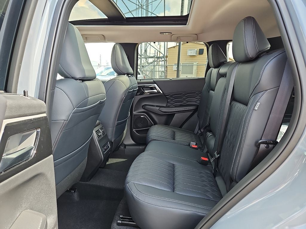 2026 Mitsubishi Outlander SEL