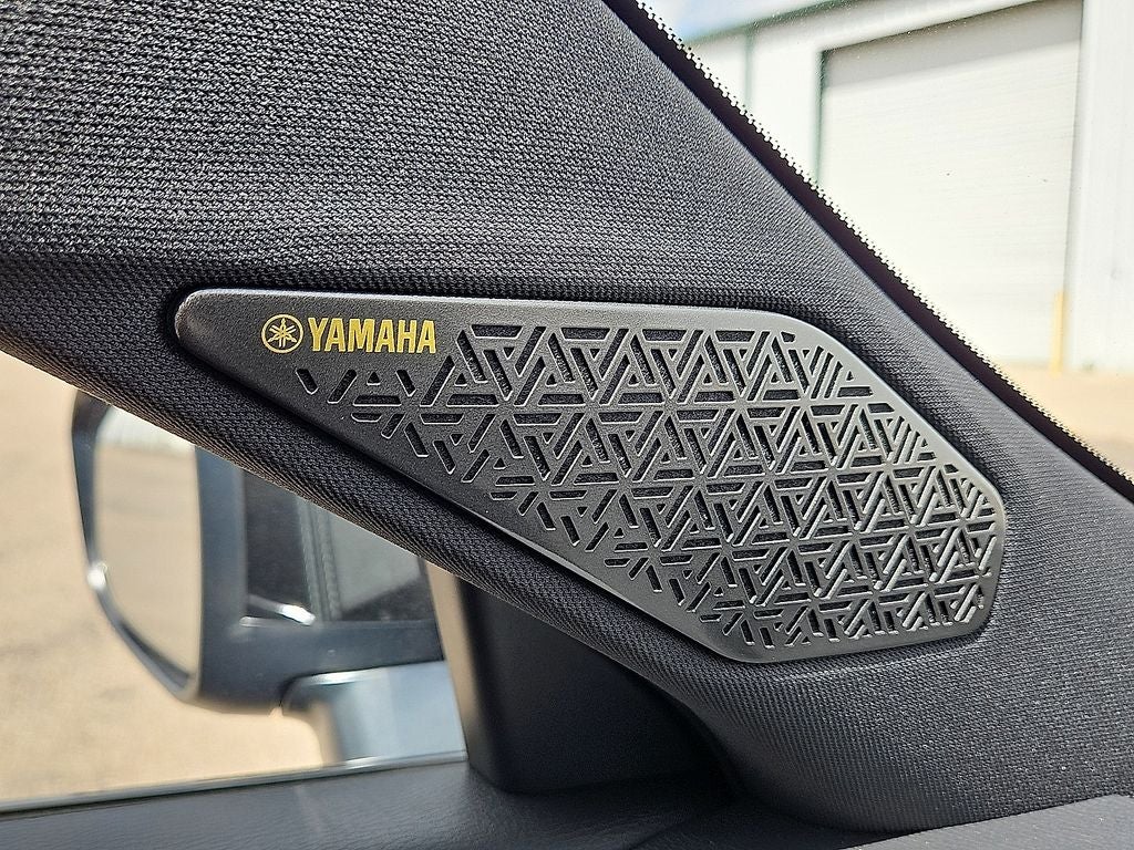 2026 Mitsubishi Outlander Black Edition