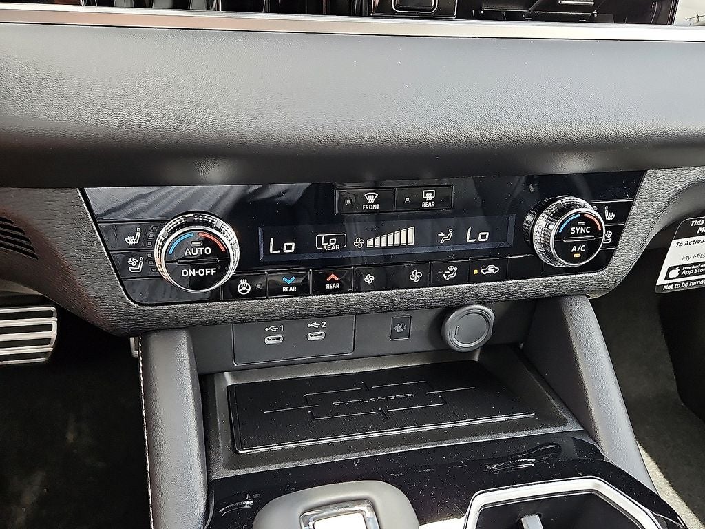 2026 Mitsubishi Outlander Black Edition