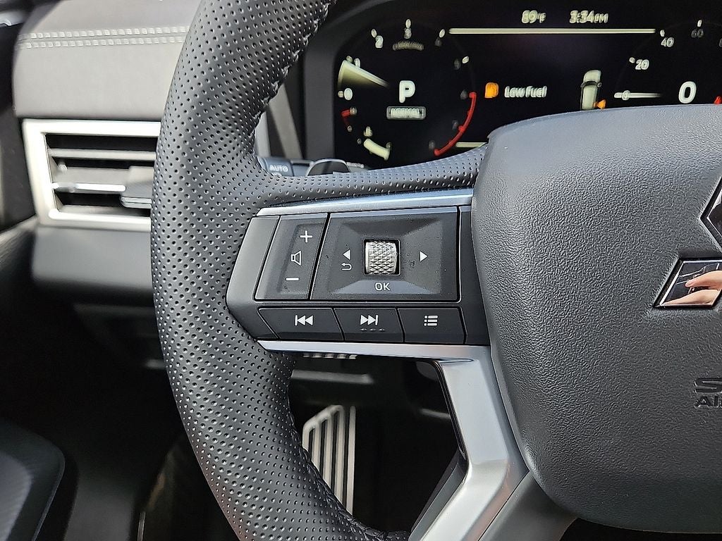 2026 Mitsubishi Outlander Black Edition