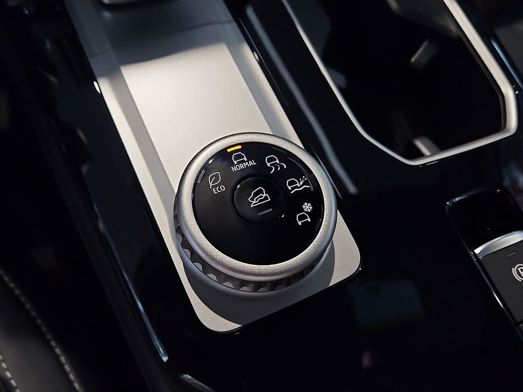2026 Mitsubishi Outlander Black Edition