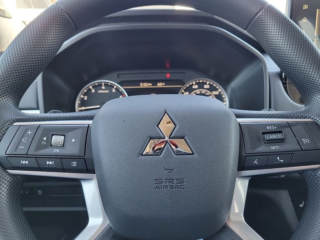 2026 Mitsubishi Outlander ES