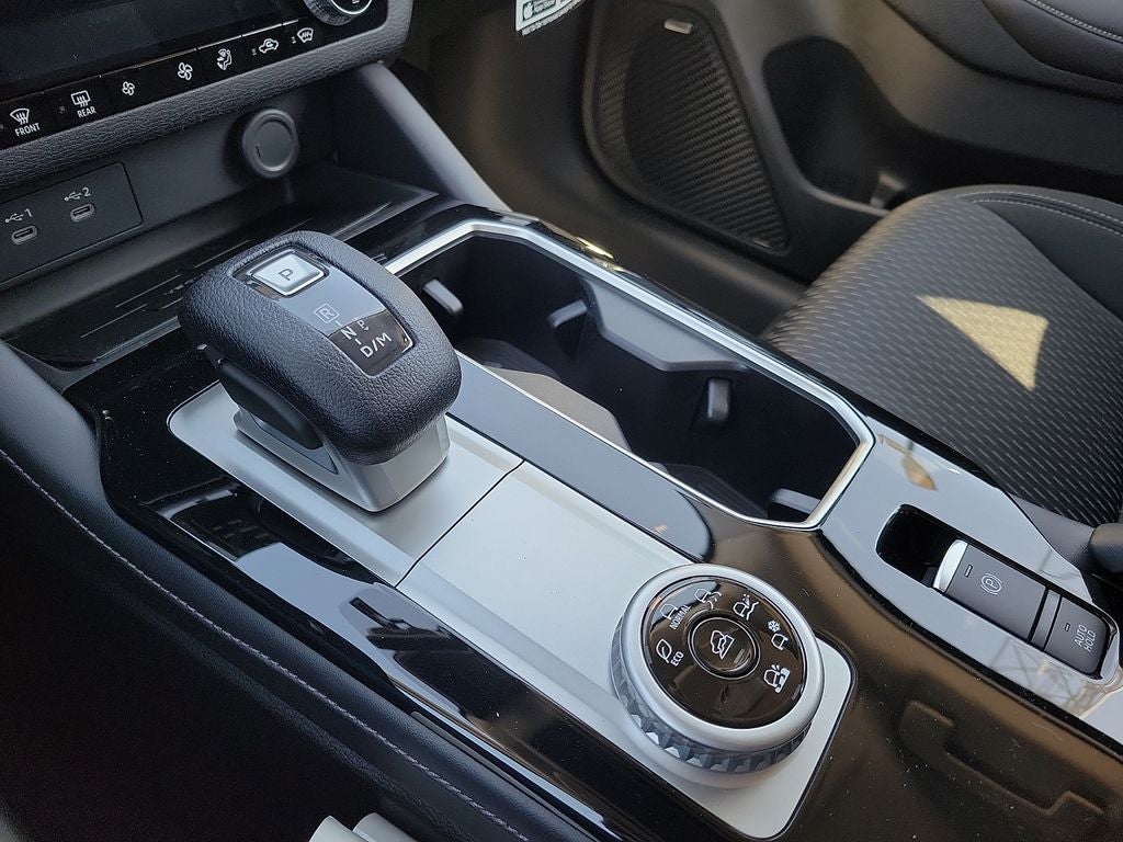 2026 Mitsubishi Outlander ES