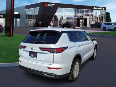 2026 Mitsubishi Outlander ES