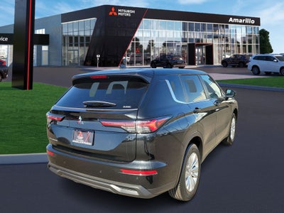 2026 Mitsubishi Outlander ES