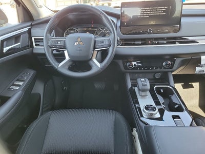 2026 Mitsubishi Outlander ES