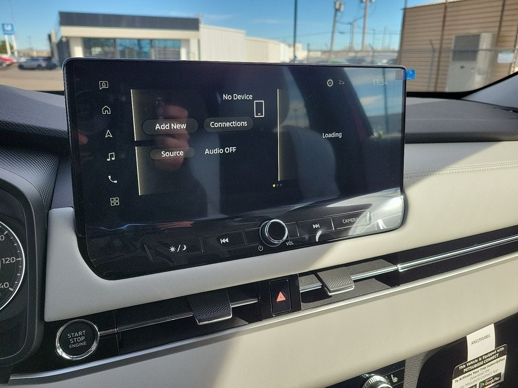 2025 Mitsubishi Outlander SE